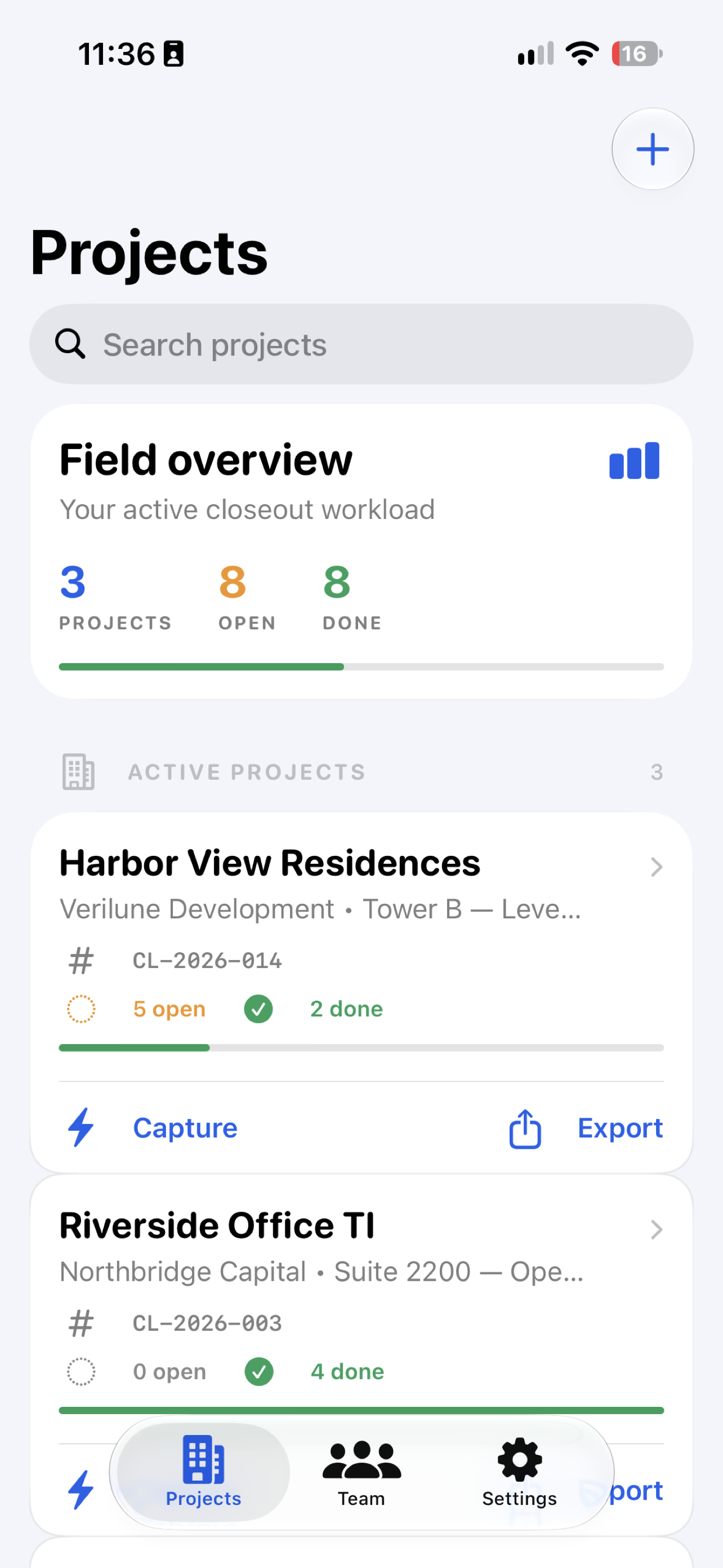 CloseoutLog projects dashboard with field overview metrics and active closeout cards